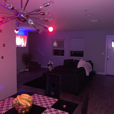 Luxury Stays Ингълуд Екстериор снимка